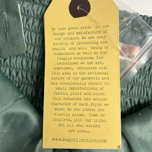 NWT small floral print crop top sweetheart neckline quilted tank top ruched top - Picture 10 of 11